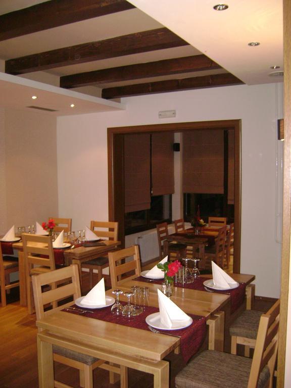 Guest House Zavicaj פאלה מראה חיצוני תמונה